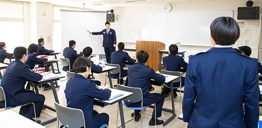 警察学校の生活のイメージ