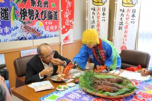 「東九州伊勢えび海道・伊勢えび祭り2016」キャラバン隊 知事表敬訪問１