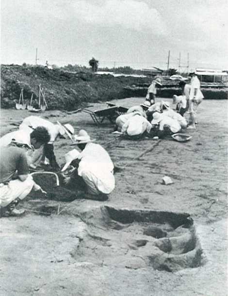 小園遺跡の発掘現場