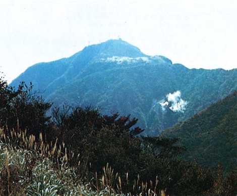 鶴見岳(つるみだけ(1,375メートル))