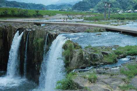 原尻の滝