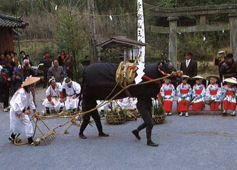 諸田山神社御田植祭　－国東市安岐町－