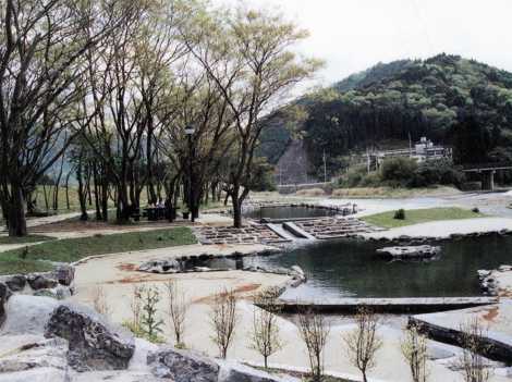 青山河川公園　－佐伯市－