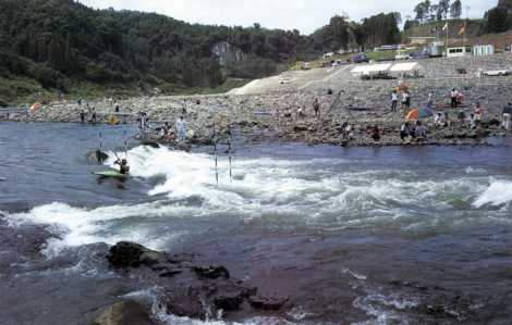 犬江釜峡は、カヌーのメッカ　－大野川リバーパーク整備事業－