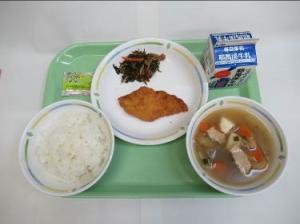 給食