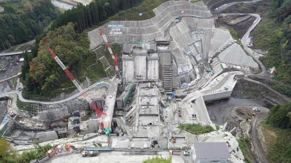 玉来ダム　ダム　右岸　建設　工事　建設中ダム　流水型ダム　大分県　九州