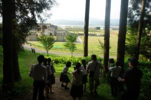 大川小学校裏側