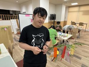 ④