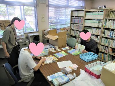作業活動でのリーフレット仕分け作業