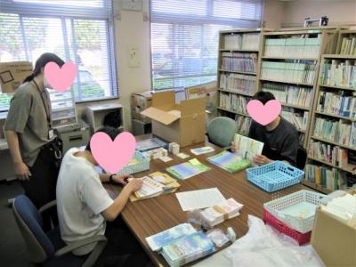 作業活動でのリーフレット仕分け作業
