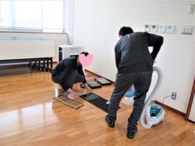 作業活動での空気清浄機メンテナンス