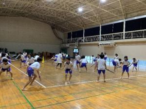 生涯スポーツ協会指導者等派遣事業（スポーツチャンバラ）の様子