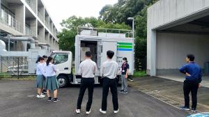 大気担当測定の様子