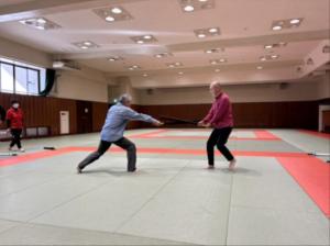 生涯スポーツ協会指導者等派遣事業（スポーツチャンバラ）の様子