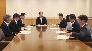 協議の様子