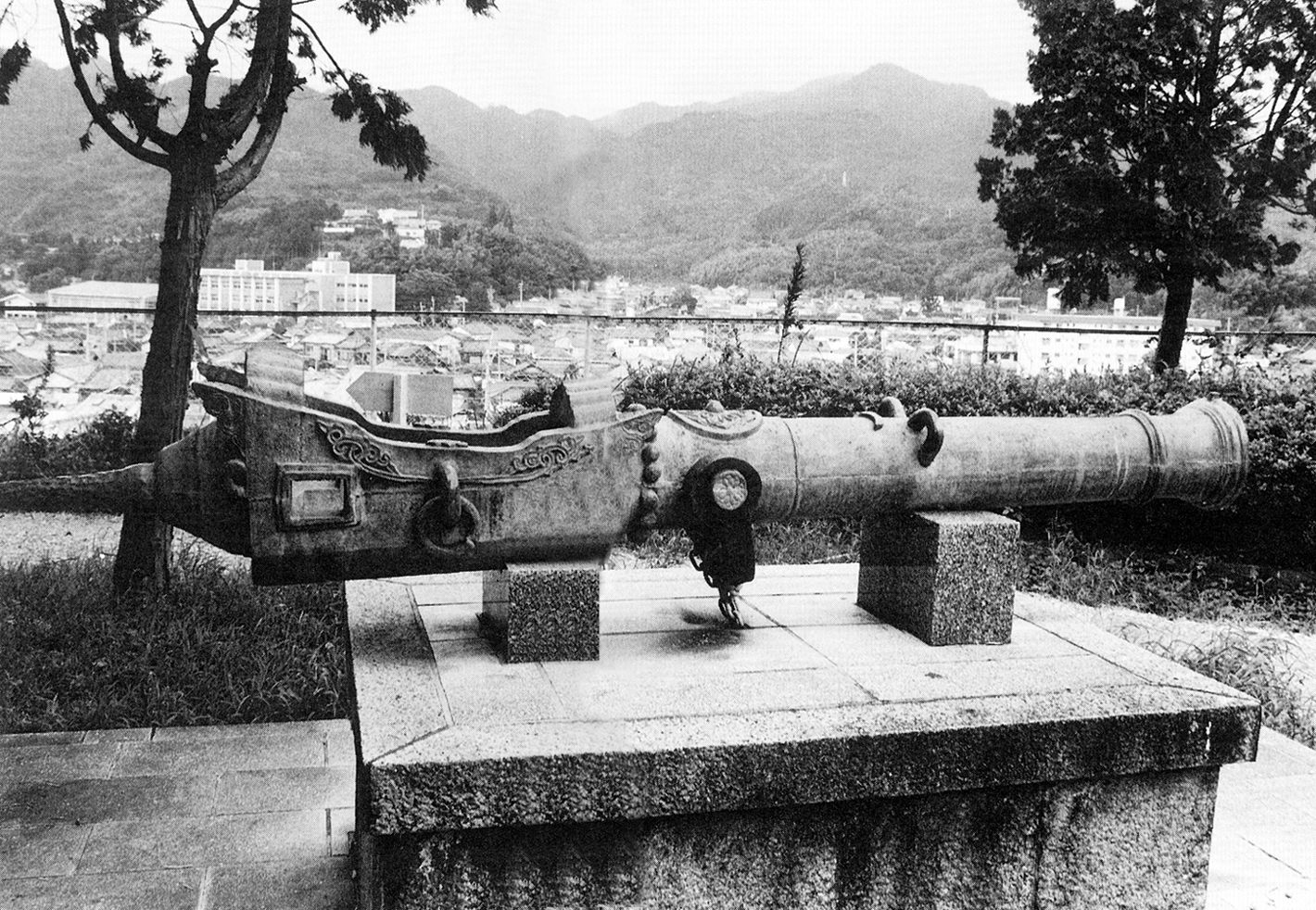 大友宗麟とキリシタン文化 臼杵城跡にある国崩し 大砲 大分県ホームページ